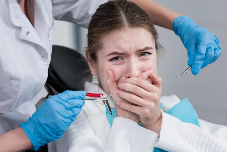 Common Dental Emergencies and How to Handle Them