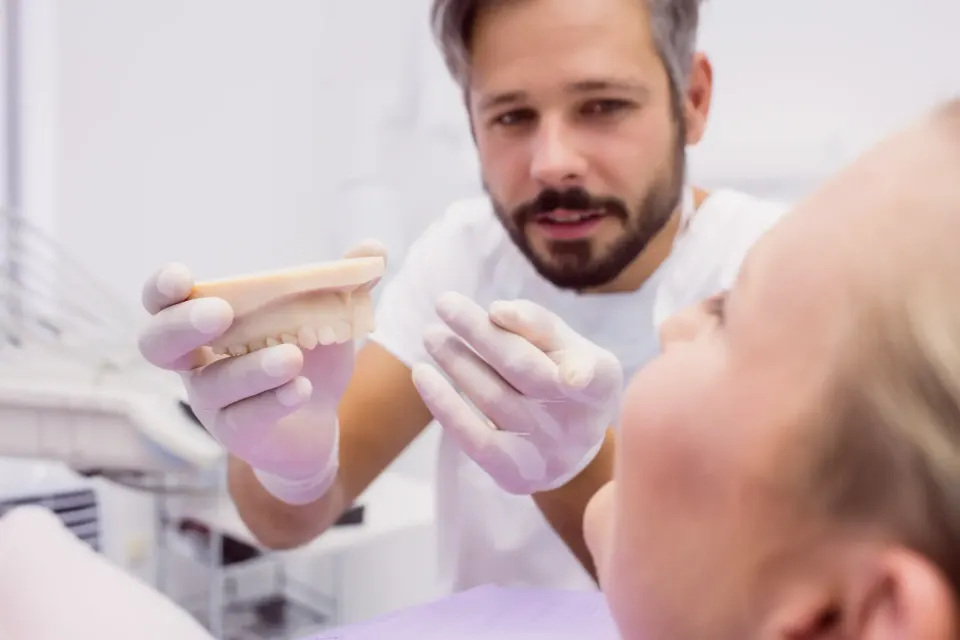 How to Choose the Right Dentist for Smile Design Dentistry