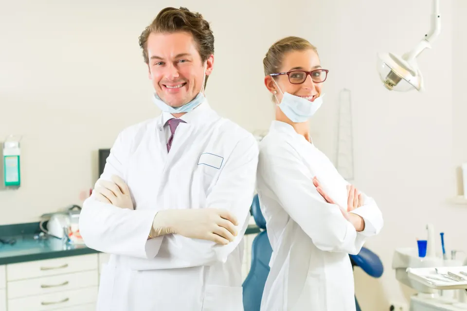 Dentist vs Orthodontist for Invisalign