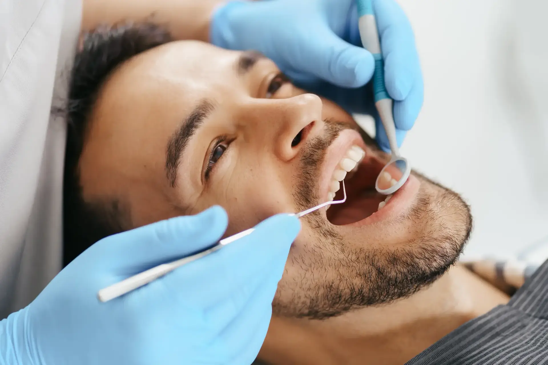The Role of Emergency Dental Care in Treating Infections and Swelling